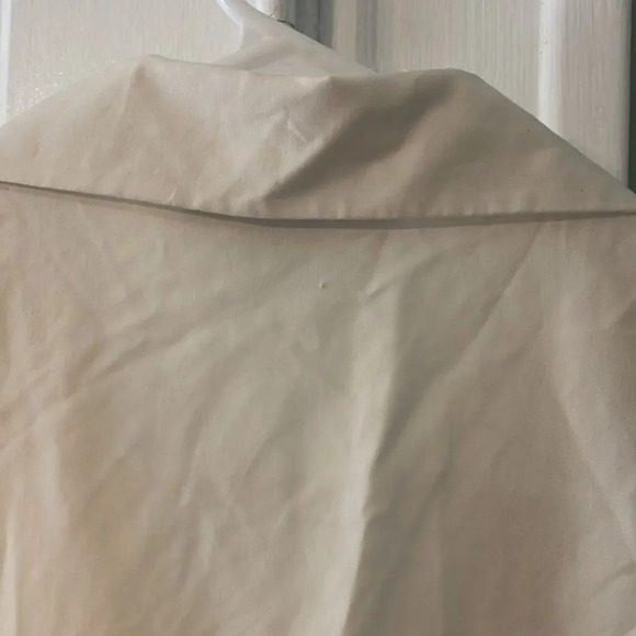 Woman’s Mercer and Madison extra large silk sleeveless blouse - Picture 7 of 9